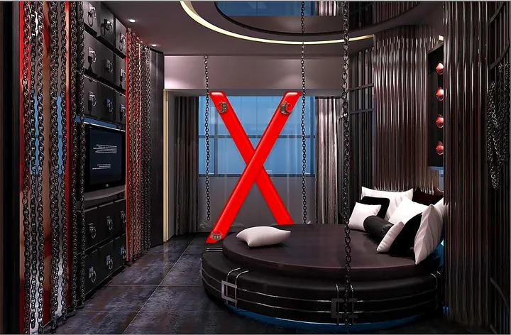 Black round-bed themed room