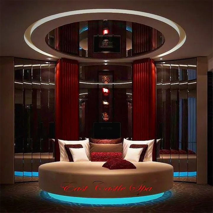 Circular-bed suite
